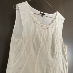 Talbots collection preloved cotton blouse with scalloped details on top